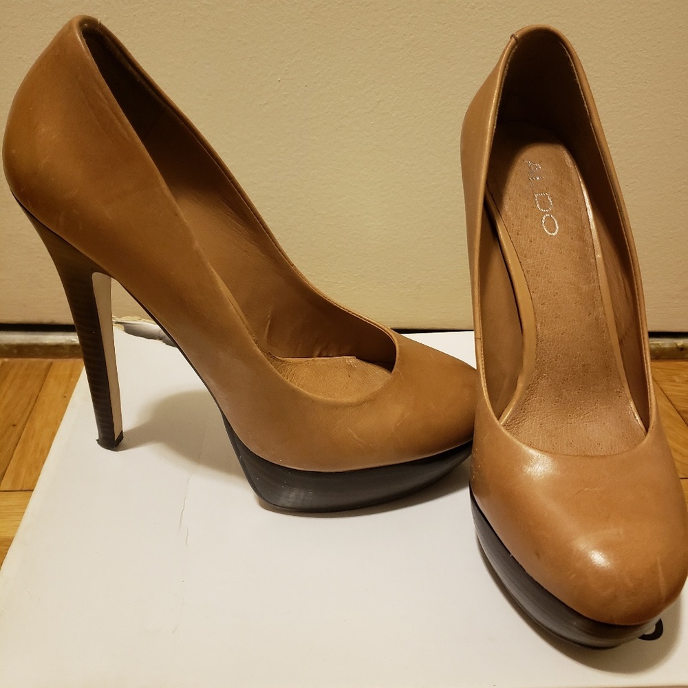 Tan Aldo heel